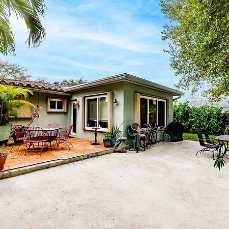 Bnb Hyperion - Updated 1B1B Hideaway - Sleeps 3 Голливуд Экстерьер фото